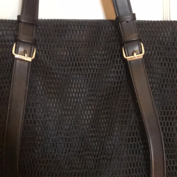 Fabletics Mesh Tote - Picture 4 of 9